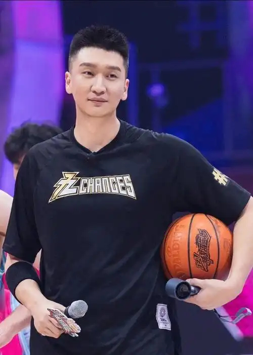 星空体育官方网站-抵达北京，孙悦官宣，正式上任，亮相新岗位，秀出40岁第一次扣篮|NBA总冠军|洛杉矶湖人队|中国男篮|北控男篮|nba_新浪体育_新浪新闻